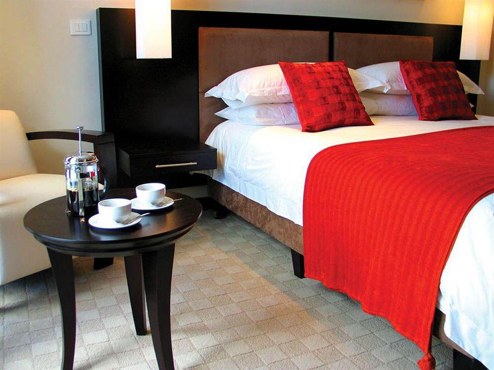 Urban Chic Boutique Hotel & Cafe Кейптаун Номер фото